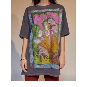 UO oversized tshirt S/M